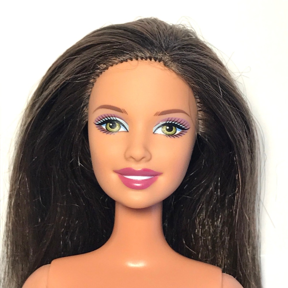 Nude Barbie 2009 Target Travel Tokyo Fashion Brunette Summer Face T6945 Doll